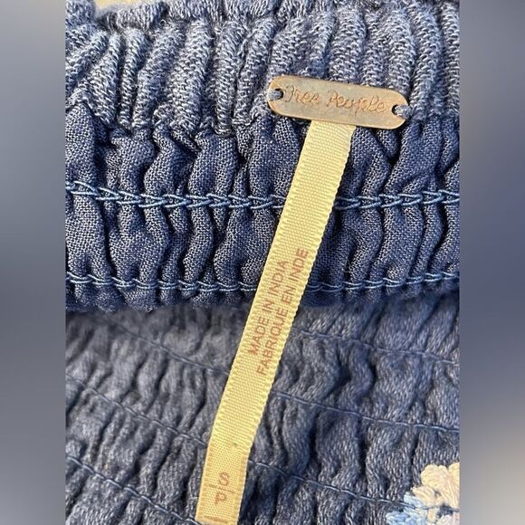 FREE PEOPLE Counting Daisies Embroidered Off The Shoulder Mini Dress Navy S - Picture 7 of 9